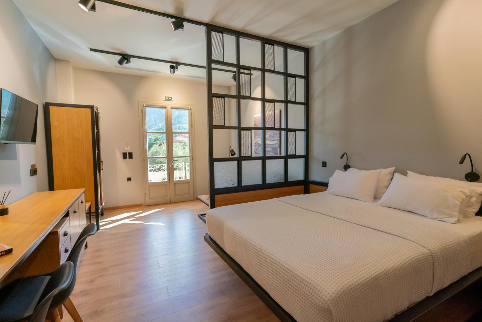 Kraka Apartments Leonídion Екстериор снимка