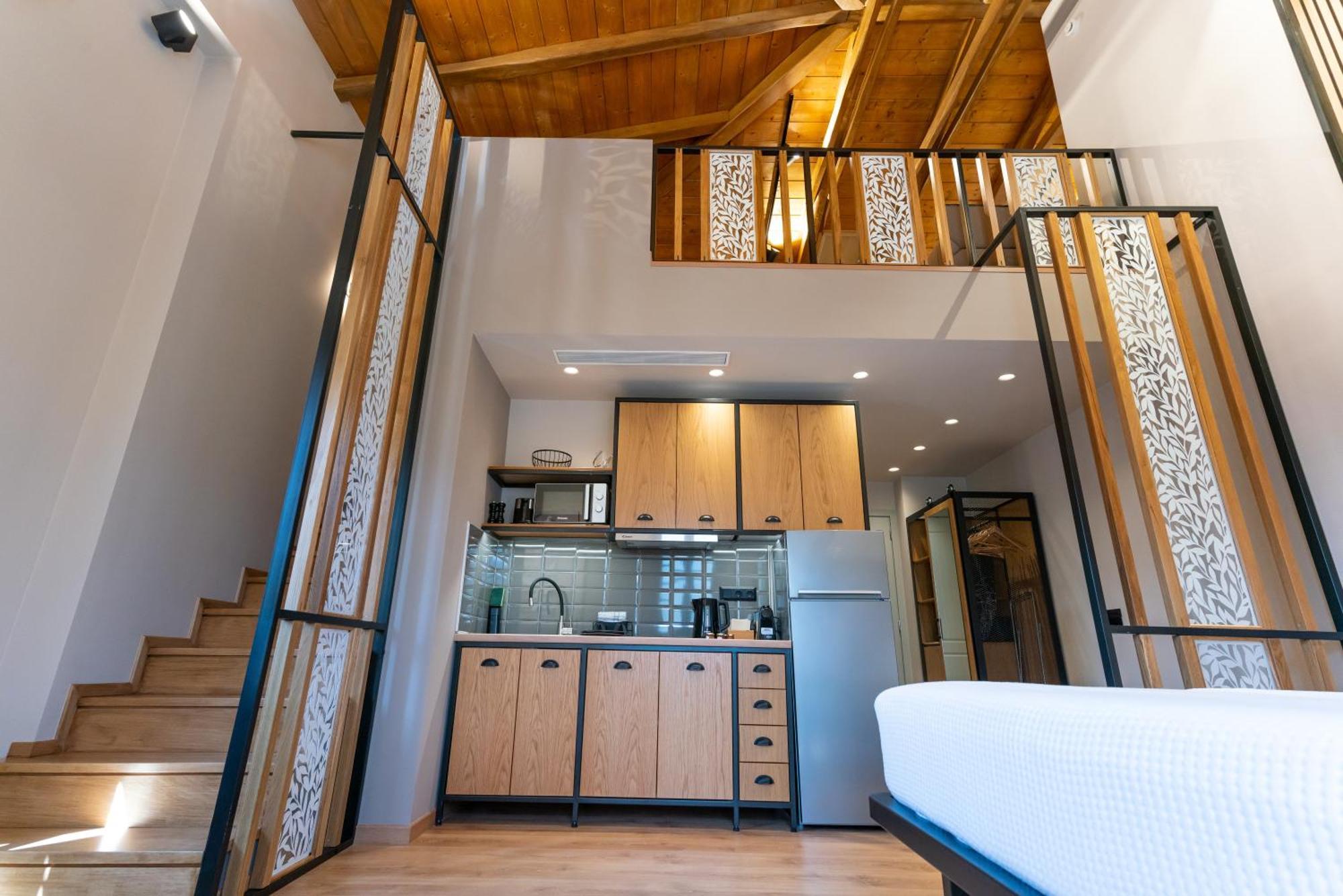 Kraka Apartments Leonídion Екстериор снимка