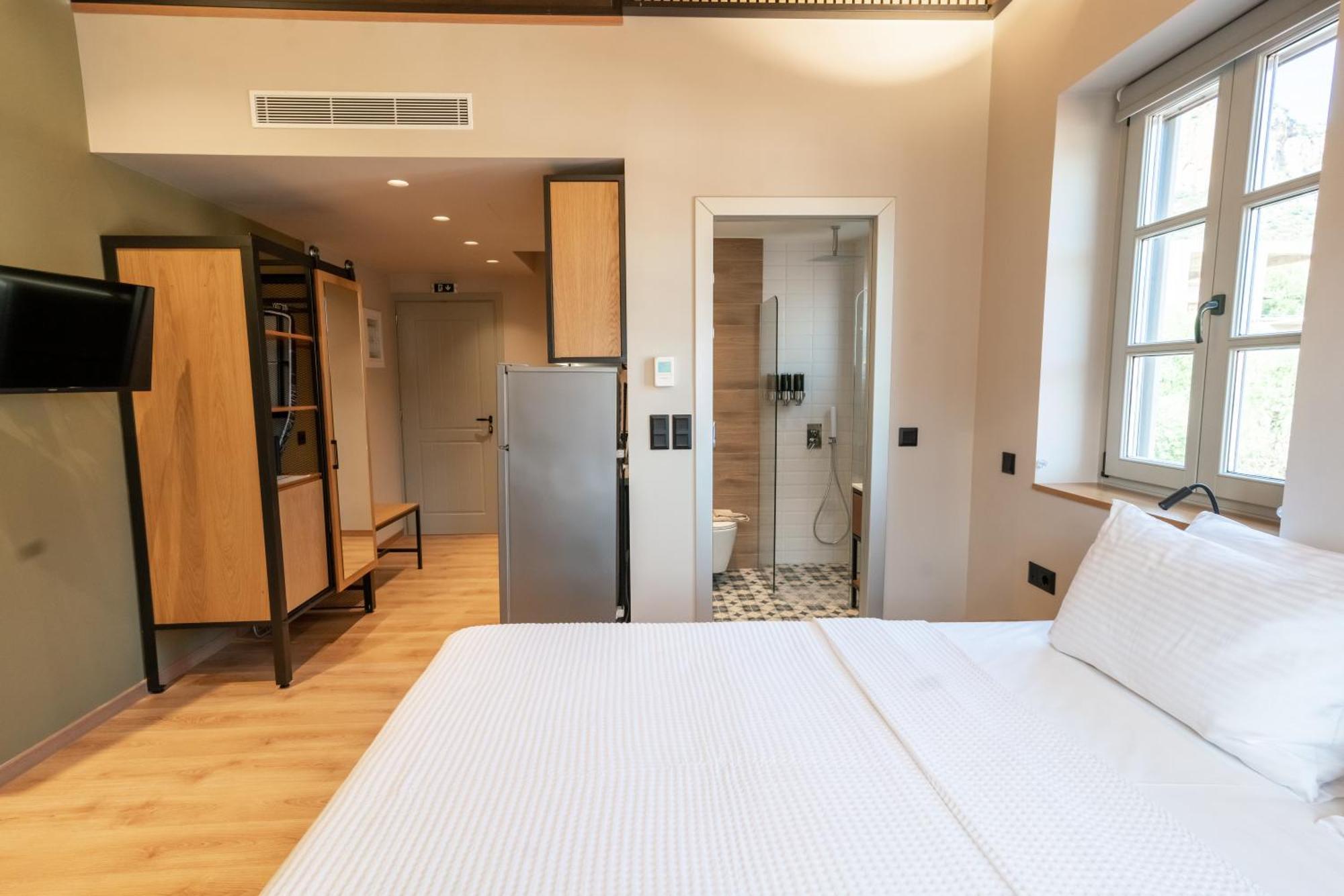 Kraka Apartments Leonídion Екстериор снимка