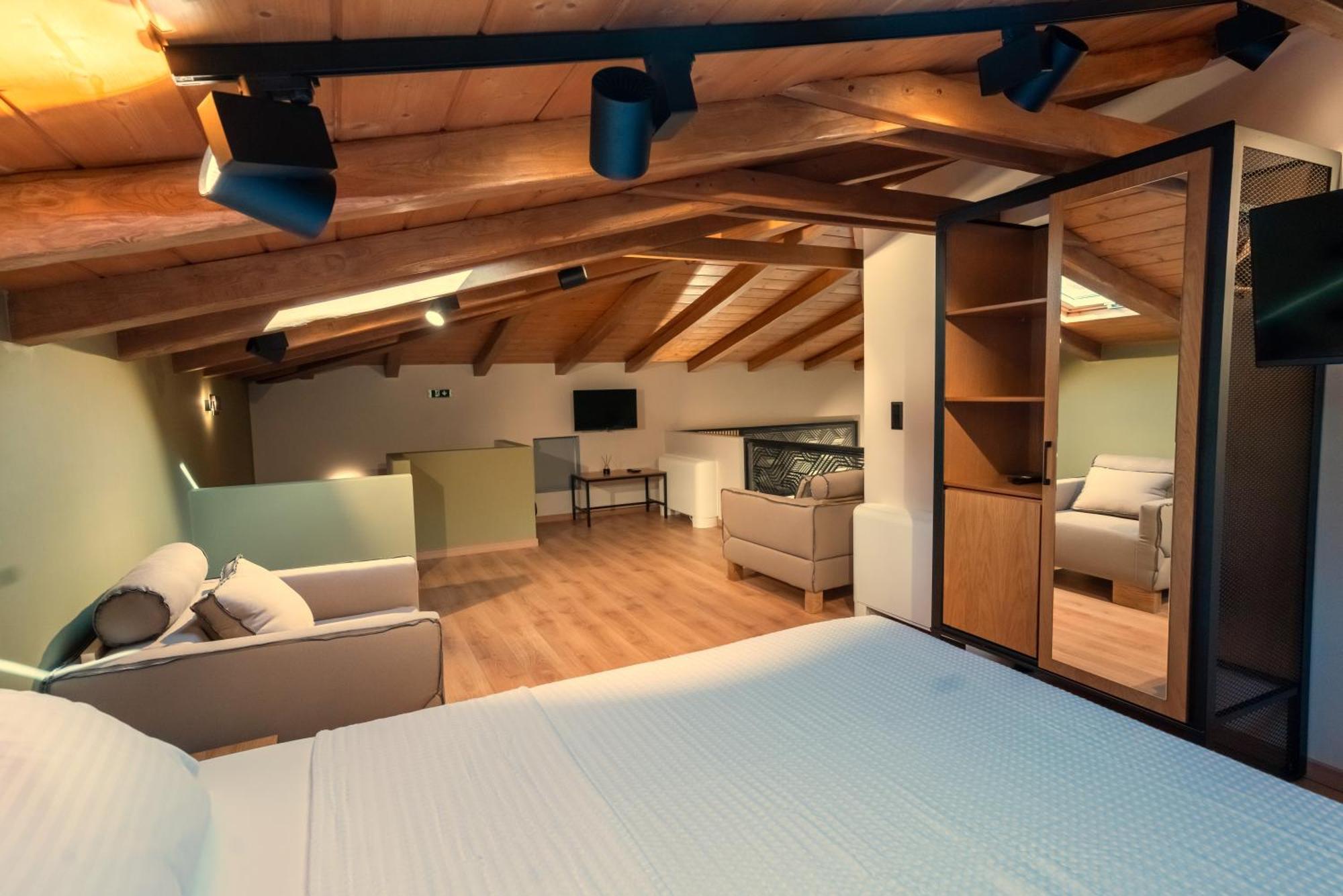 Kraka Apartments Leonídion Екстериор снимка